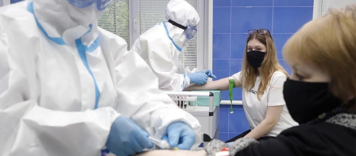 Δήμαρχος Μόσχας: «Είμαστε πανέτοιμοι για να ξεκινήσουμε τον μαζικό εμβολιασμό»